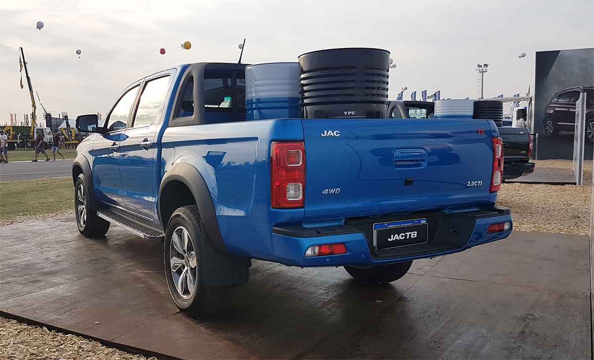 jac t8