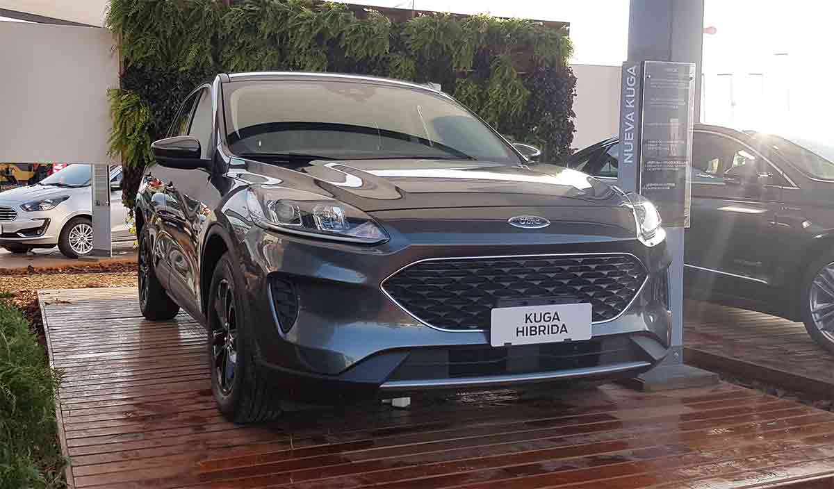kuga hibrido