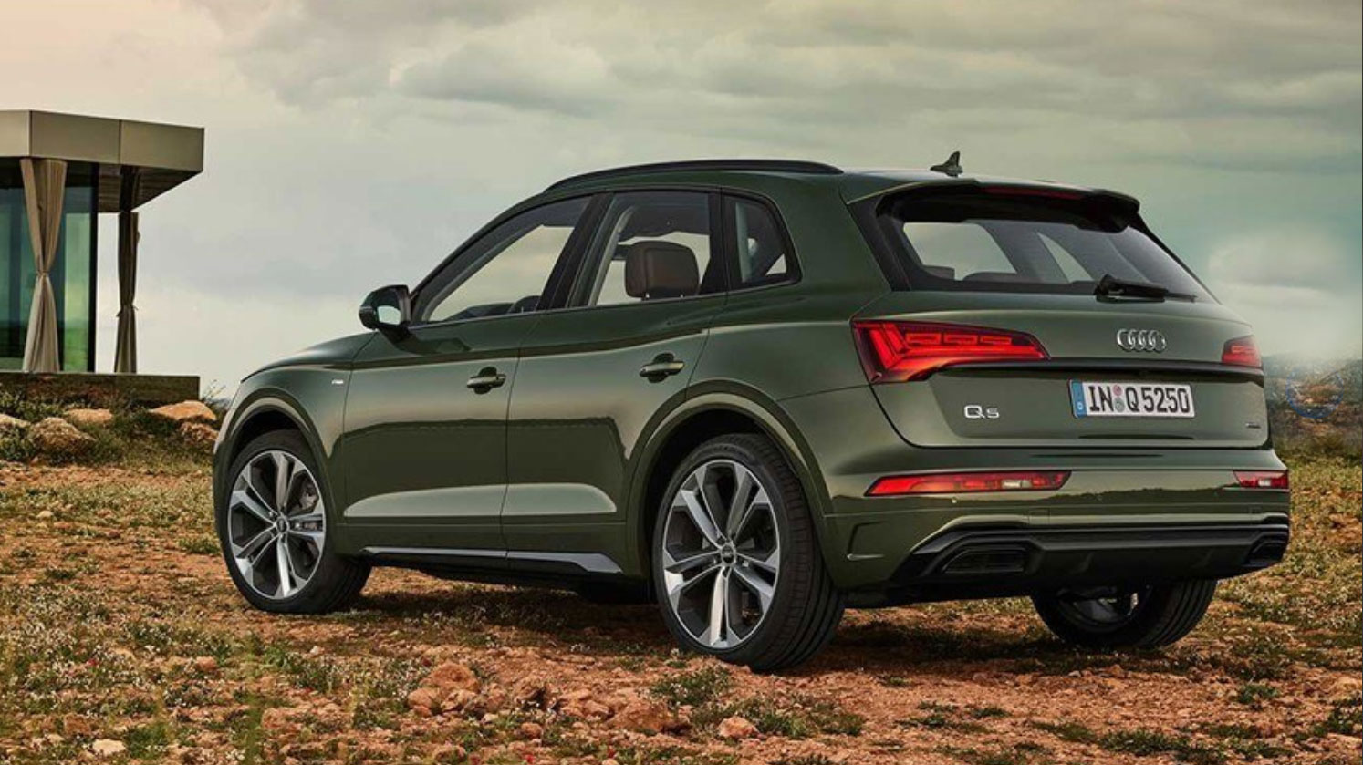 q5 atras