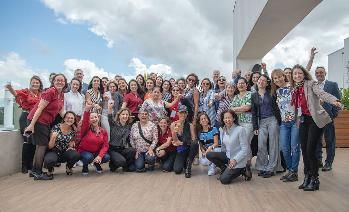 scasnia mujeres