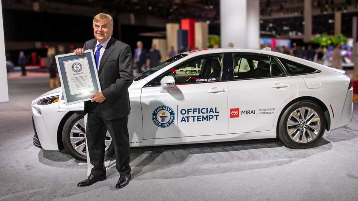 toyota mirai