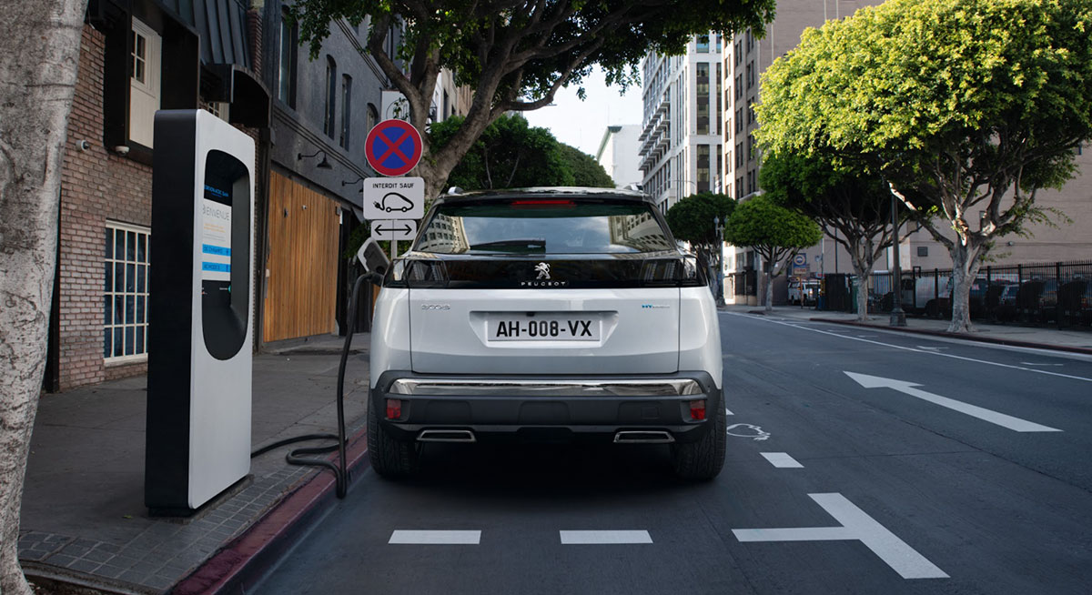 3008 hybrid