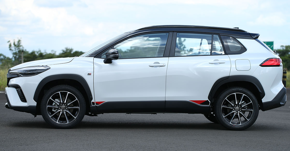 toyota corolla cross gr