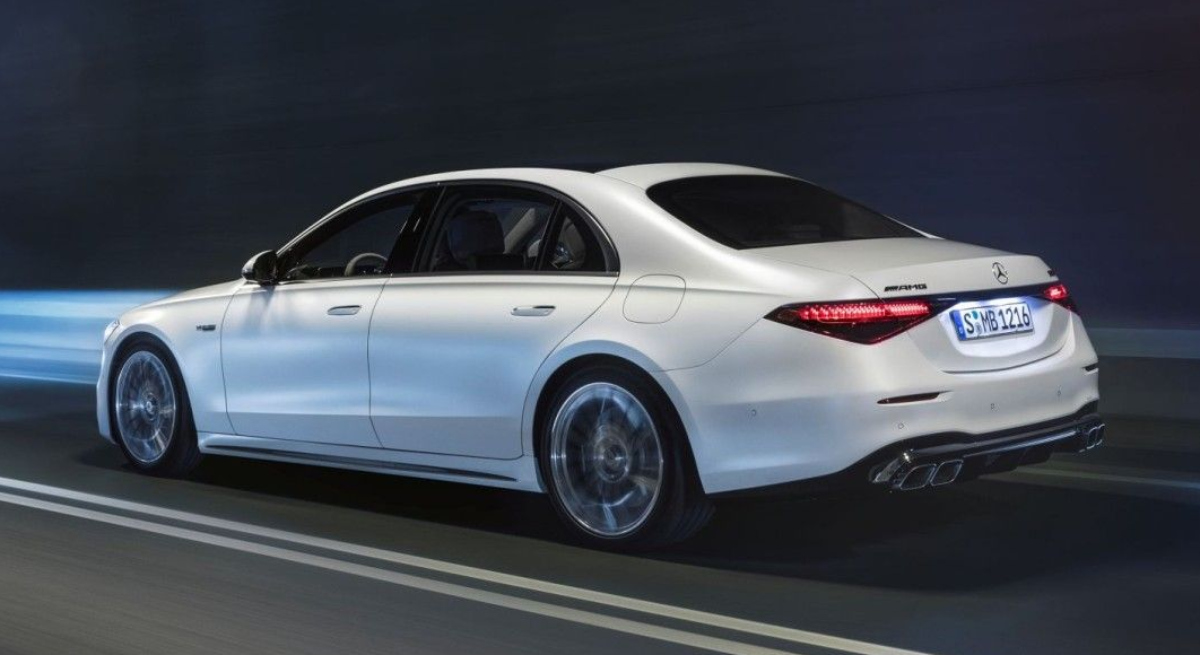 Mercedes-AMG S63 E Performance 