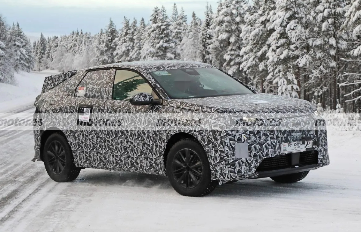 Peugeot 3008 2024 camuflado