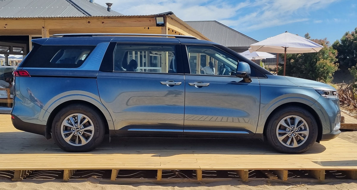 Kia Carnival