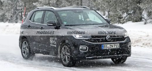 Volkswagen T-Cross facelift fotos espía