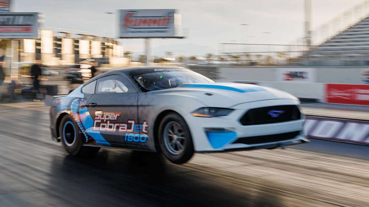 Ford Mustang Super Cobra Jet 1800