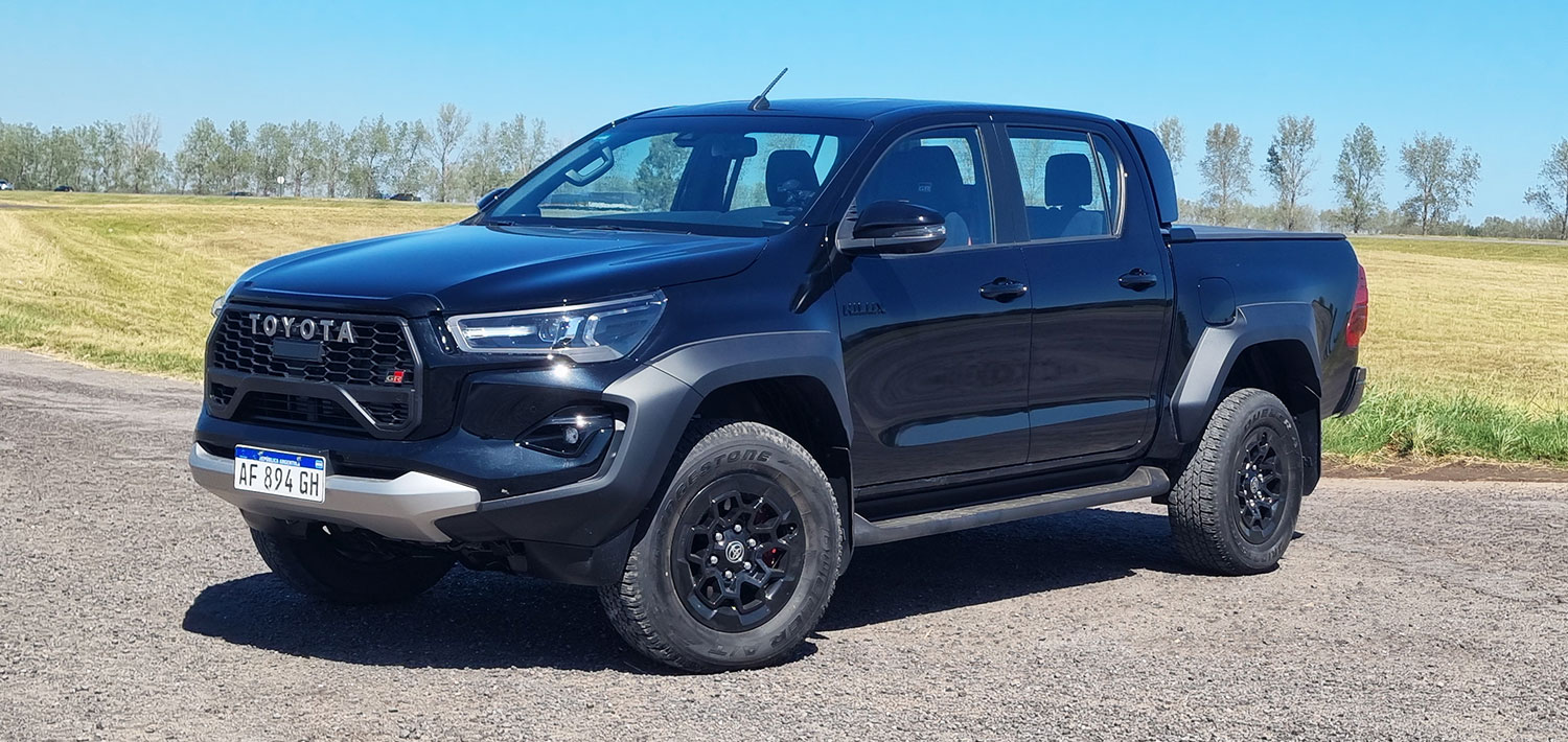 Toyota Hilux GR Sport: Características, precios y test