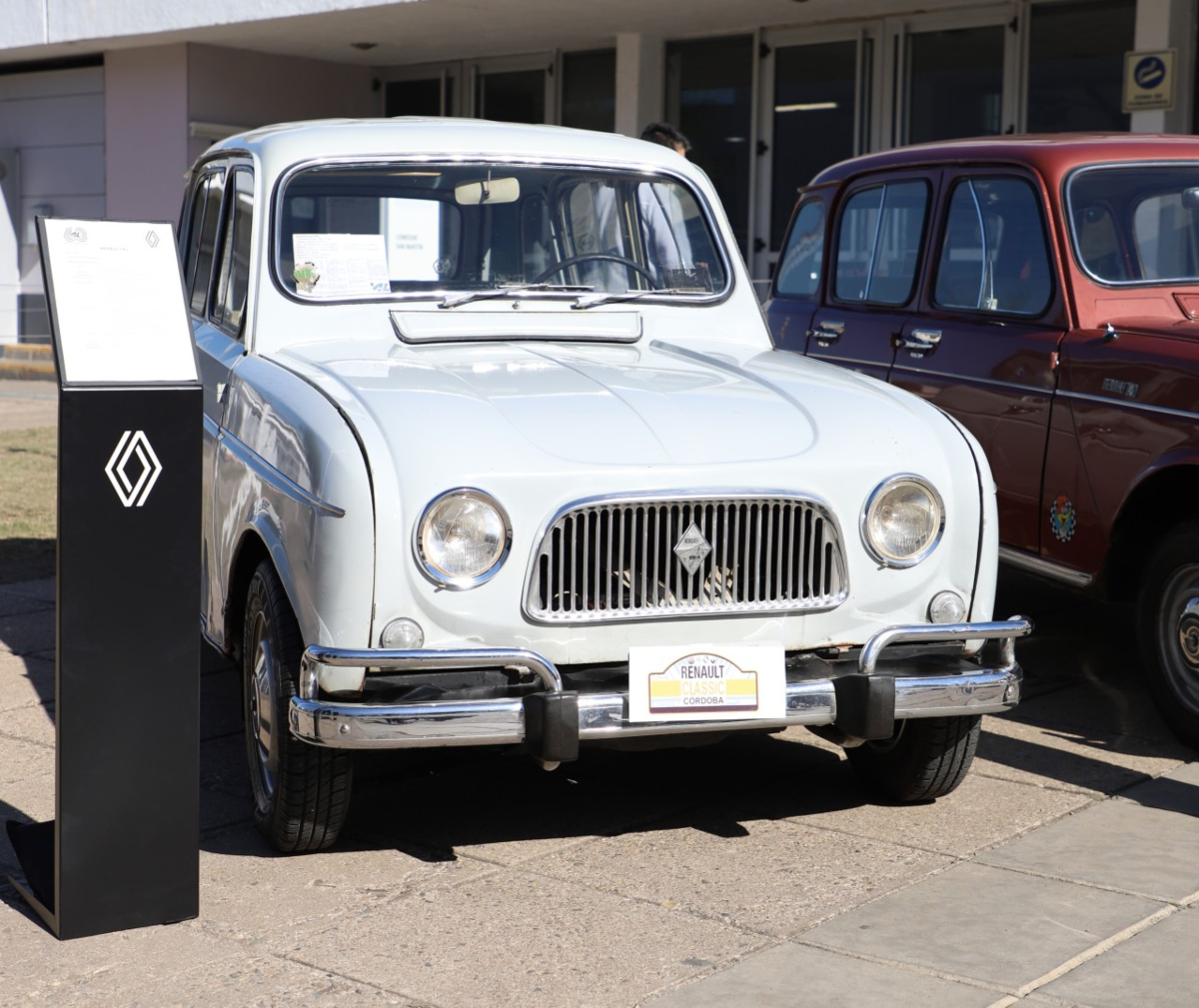 Renault 4 60 Aniversario Santa Isabel