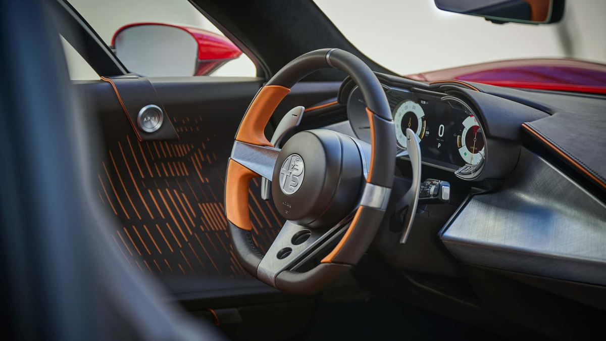 Alfa Romeo 33 Stradale 2024
