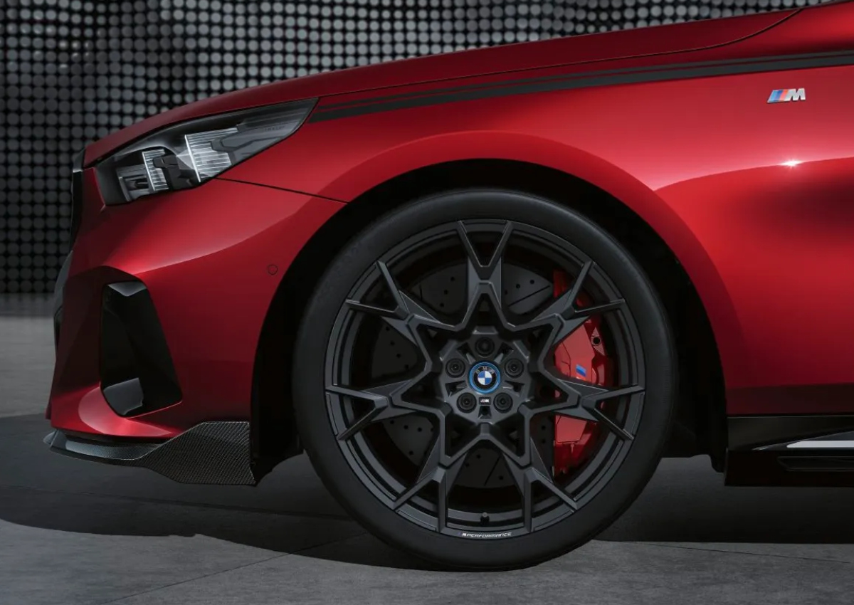BMW Serie 5 e i5 accesorios M