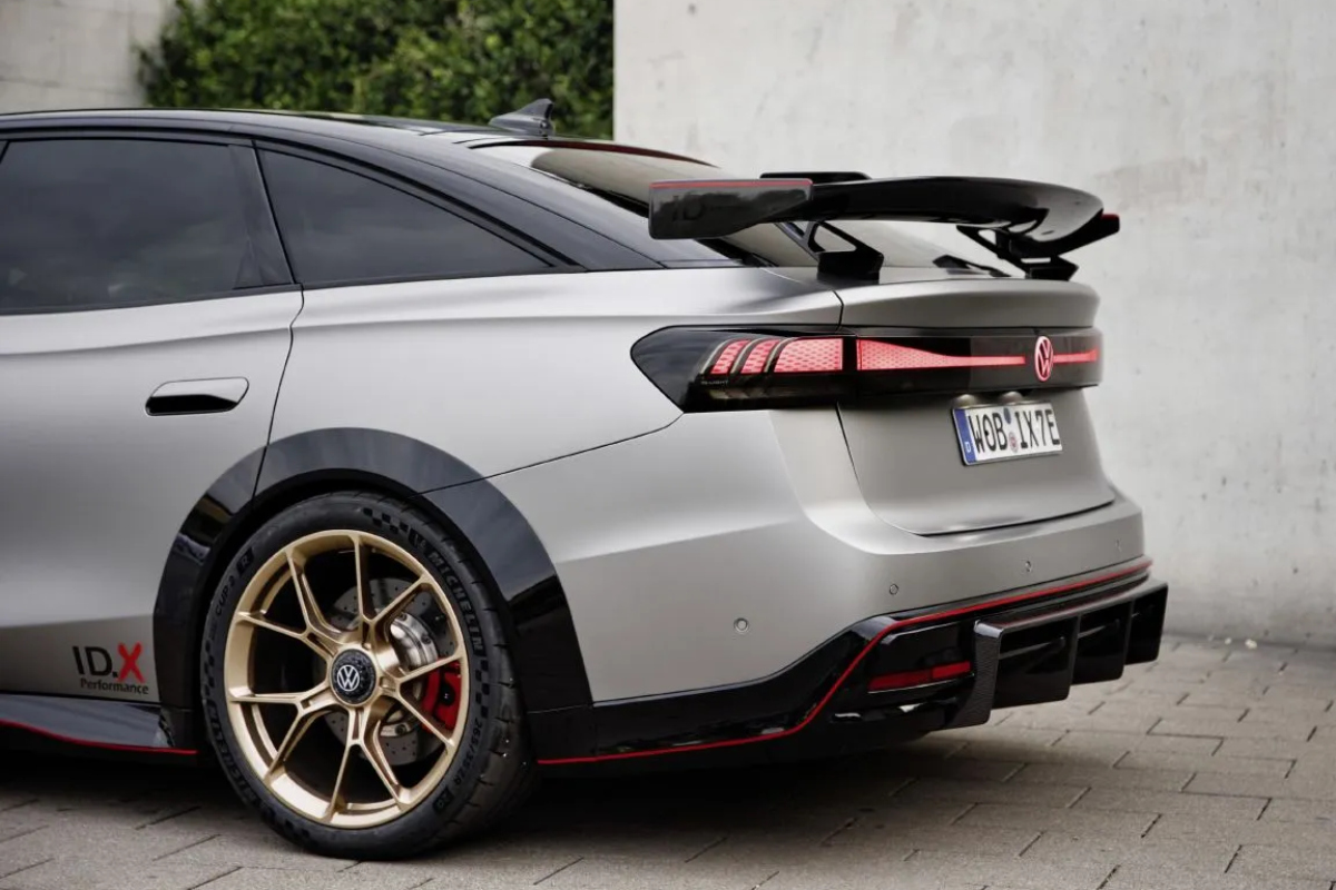 Volkswagen ID.X Performance