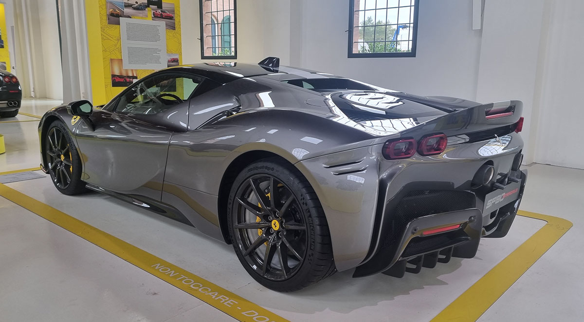 ferrari sf90