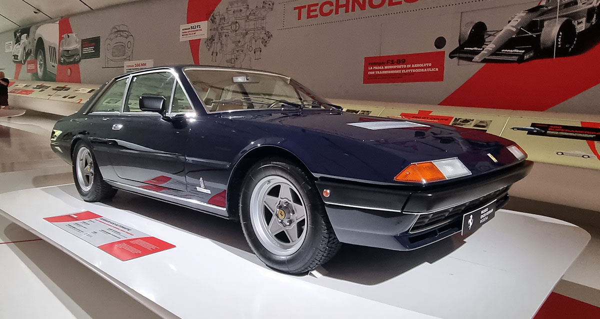 ferrari 400