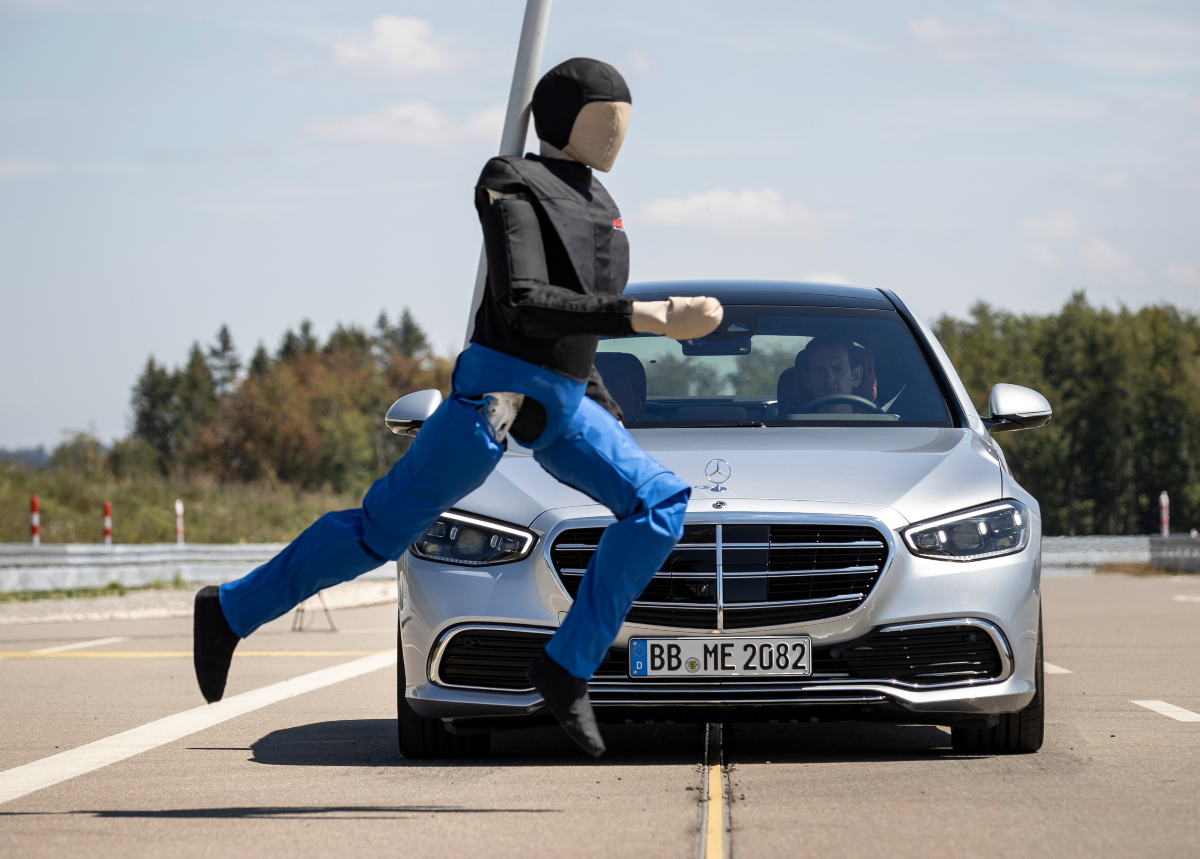 Mercedes-Benz Active Brake Assist