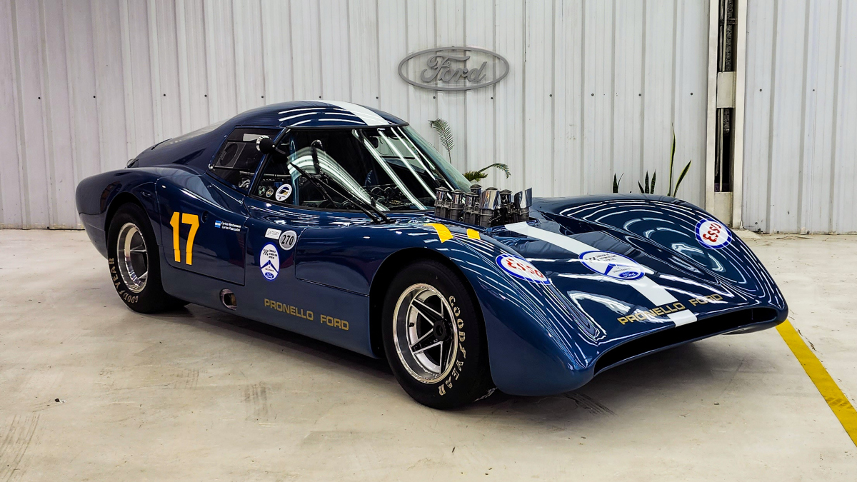 Huayra Pronello Ford homenaje