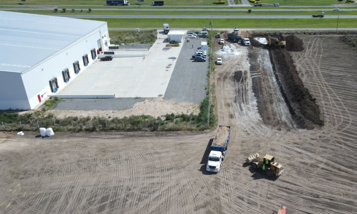 Mercedes-Benz Centro Logístico Zárate construcción