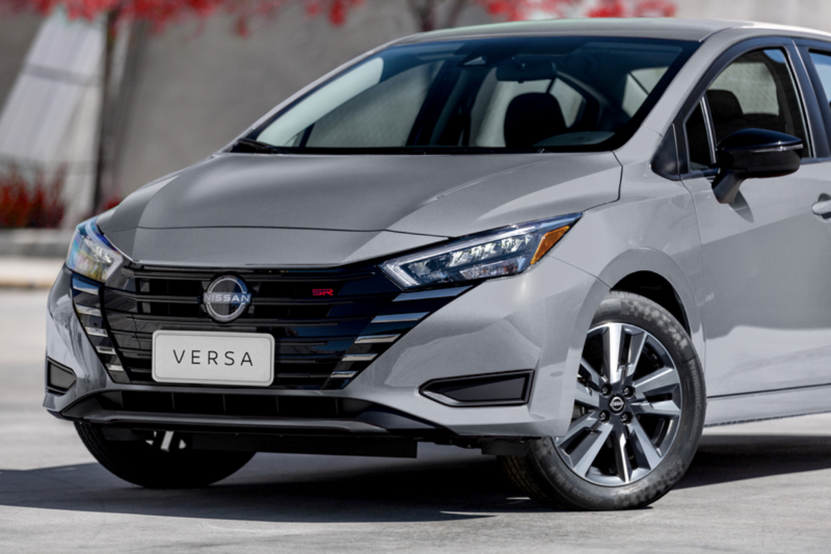 Nissan Versa SR