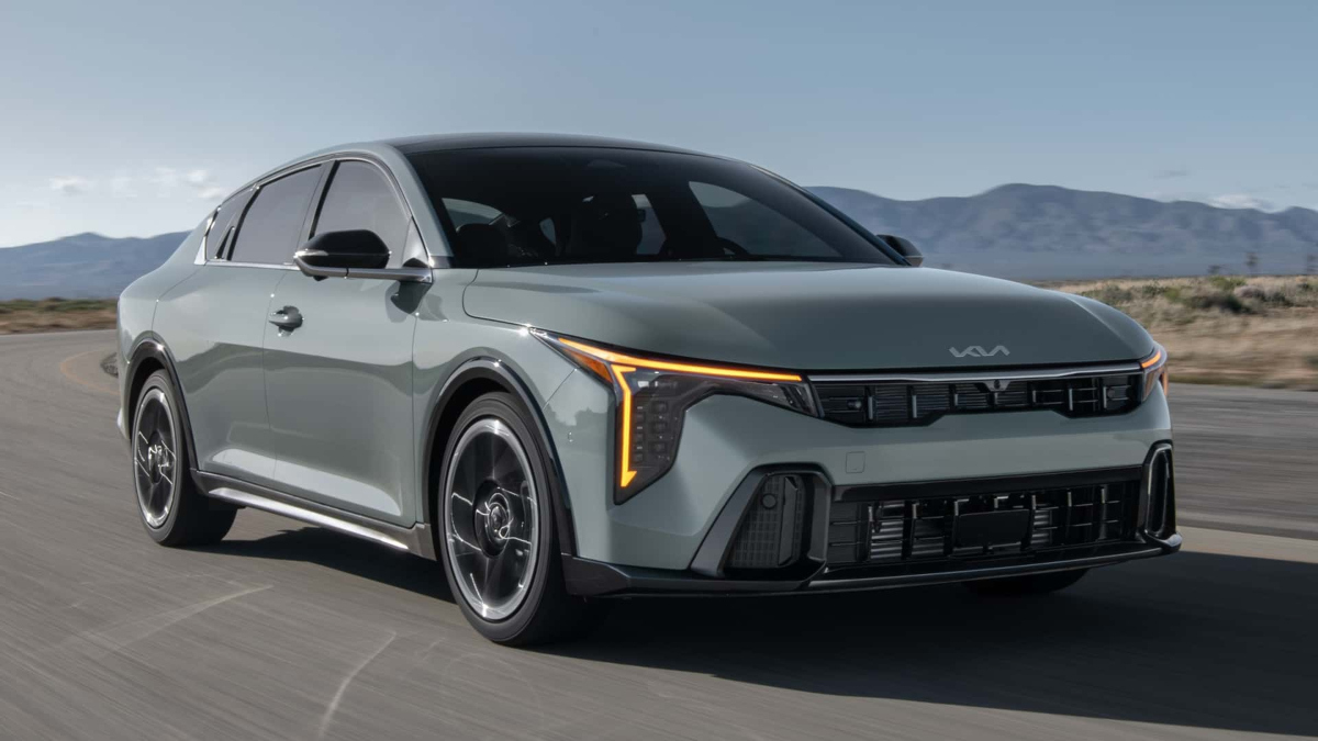 Kia K4
