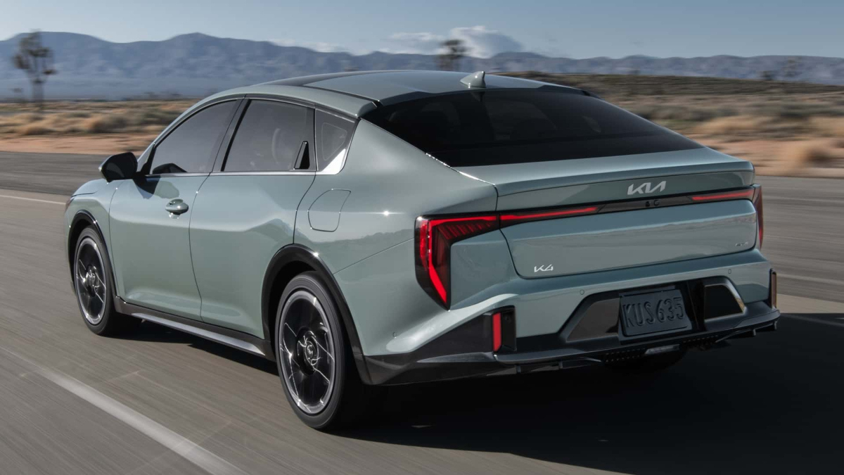 Kia K4
