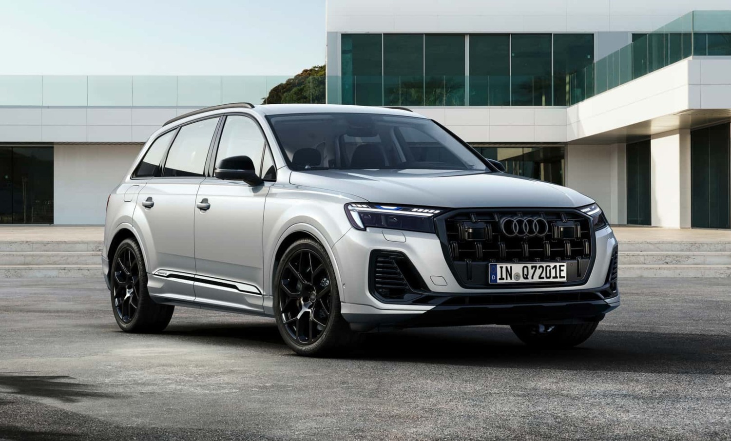 Audi Q7 TFSIe quattro 2024