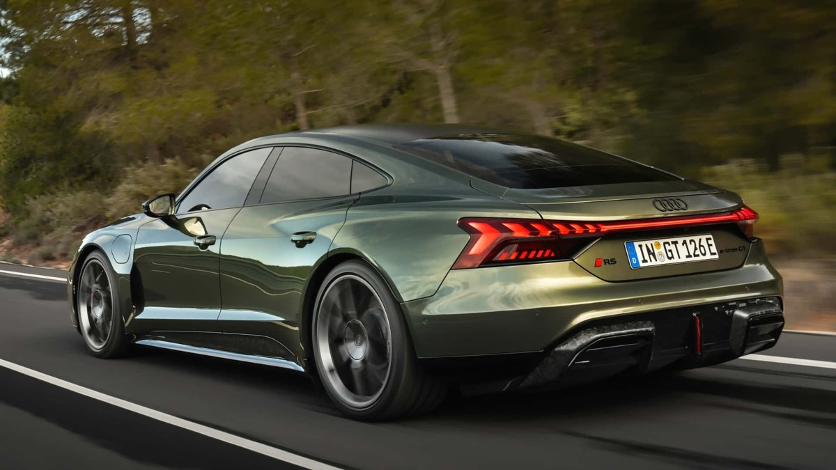 Audi RS e-tron GT Performance 2025