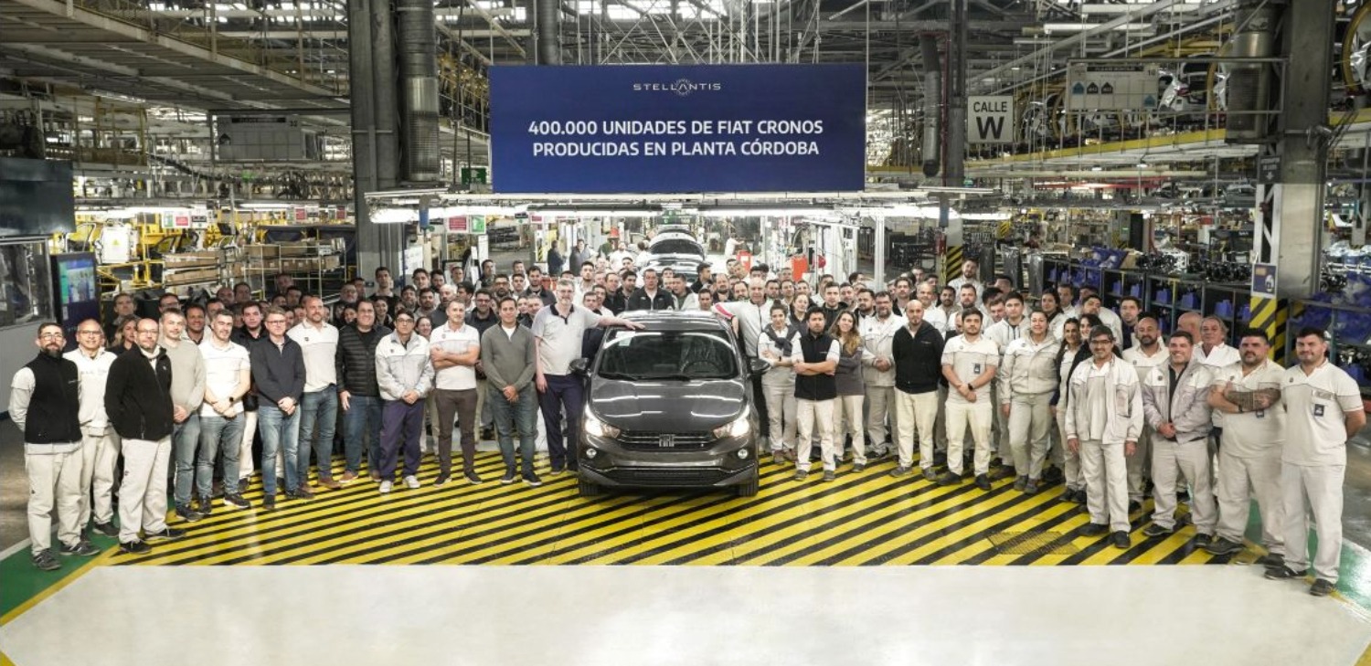 Fiat Cronos producción 400.000