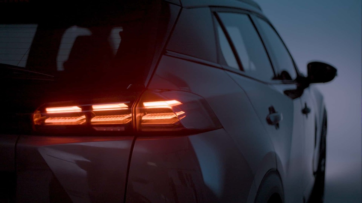 Peugeot 2008 AR teaser