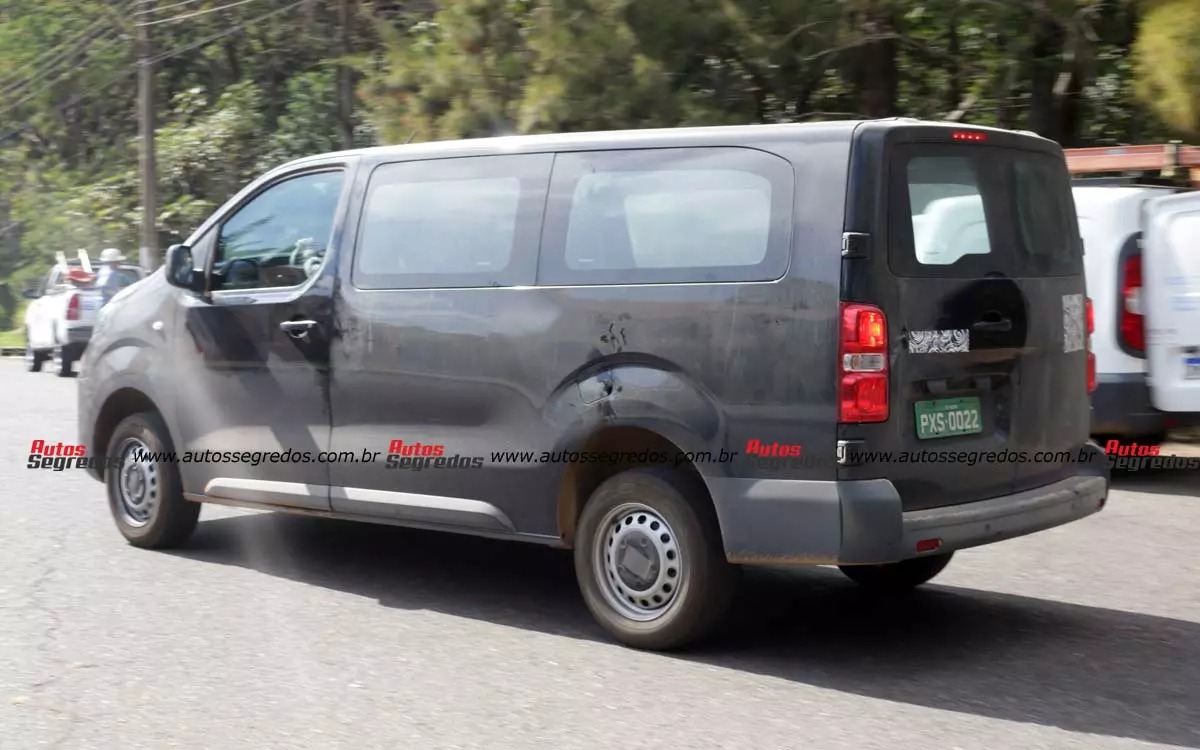 Fiat Scudo 2024 BR camuflada