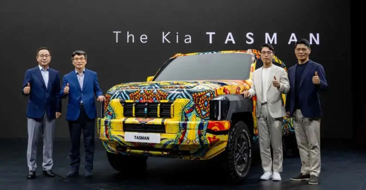 Kia Tasman Salón de Busan