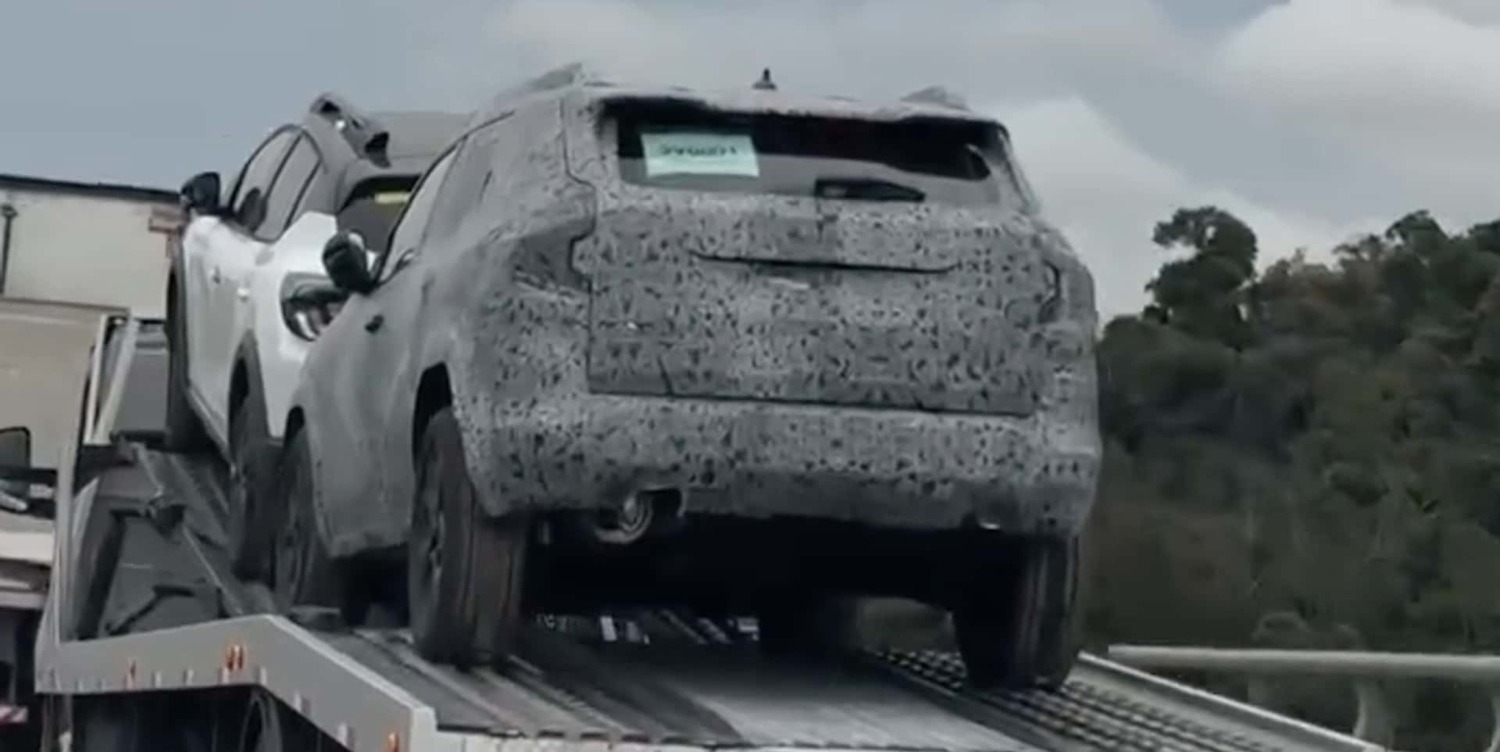 Renault Duster camuflada BR