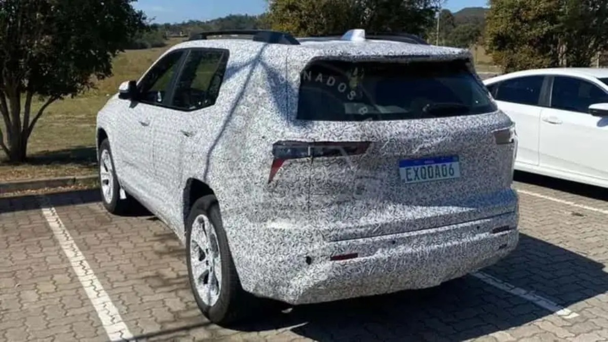 Chevrolet Equinox BR camuflada