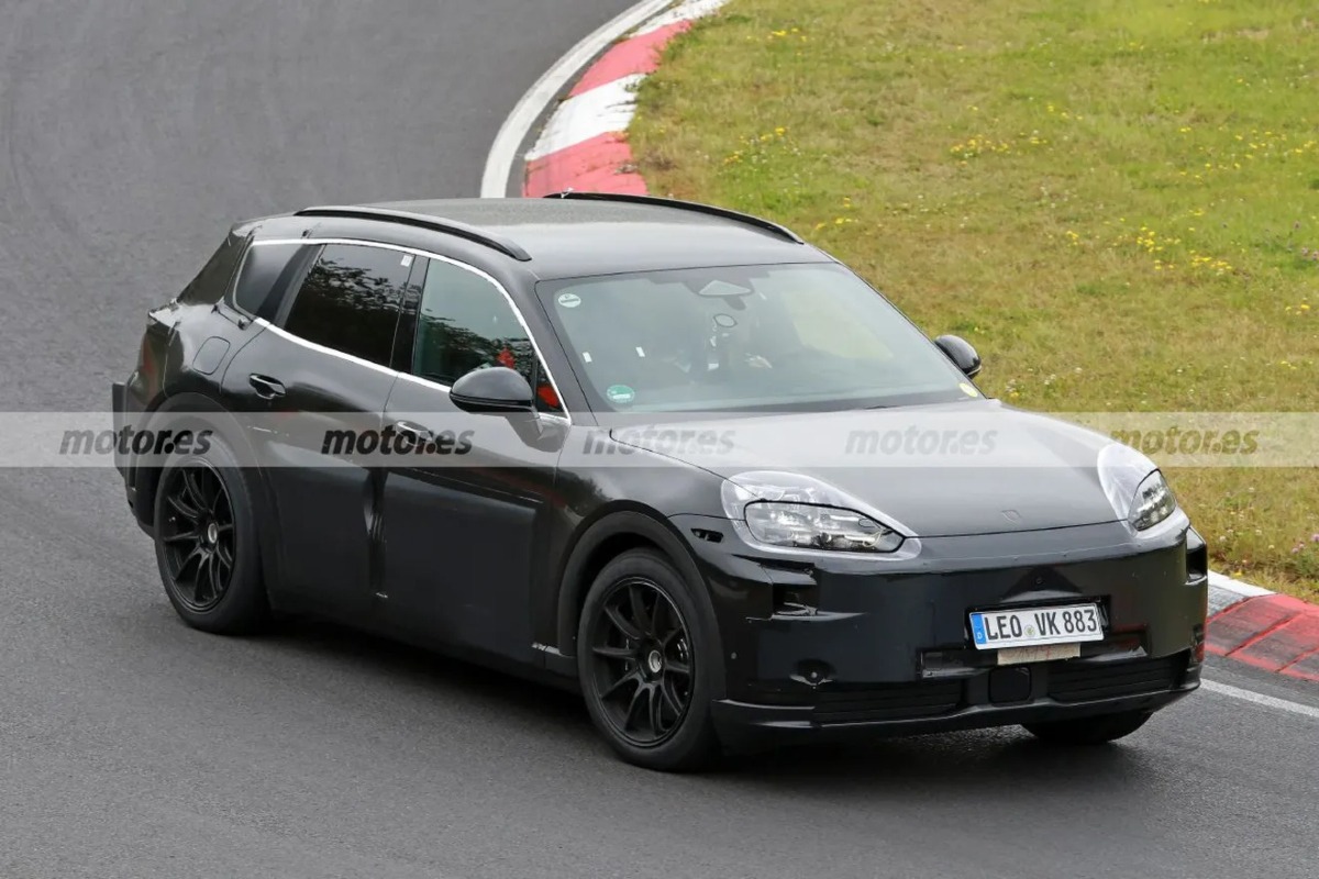 Porsche Cayenne 2027 camuflado