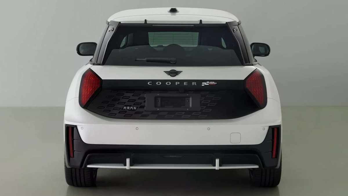 MINI John Cooper Works JCW E filtrado