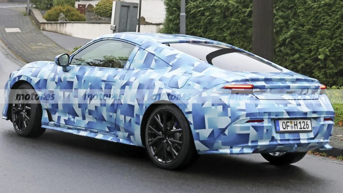 Honda Prelude camuflada