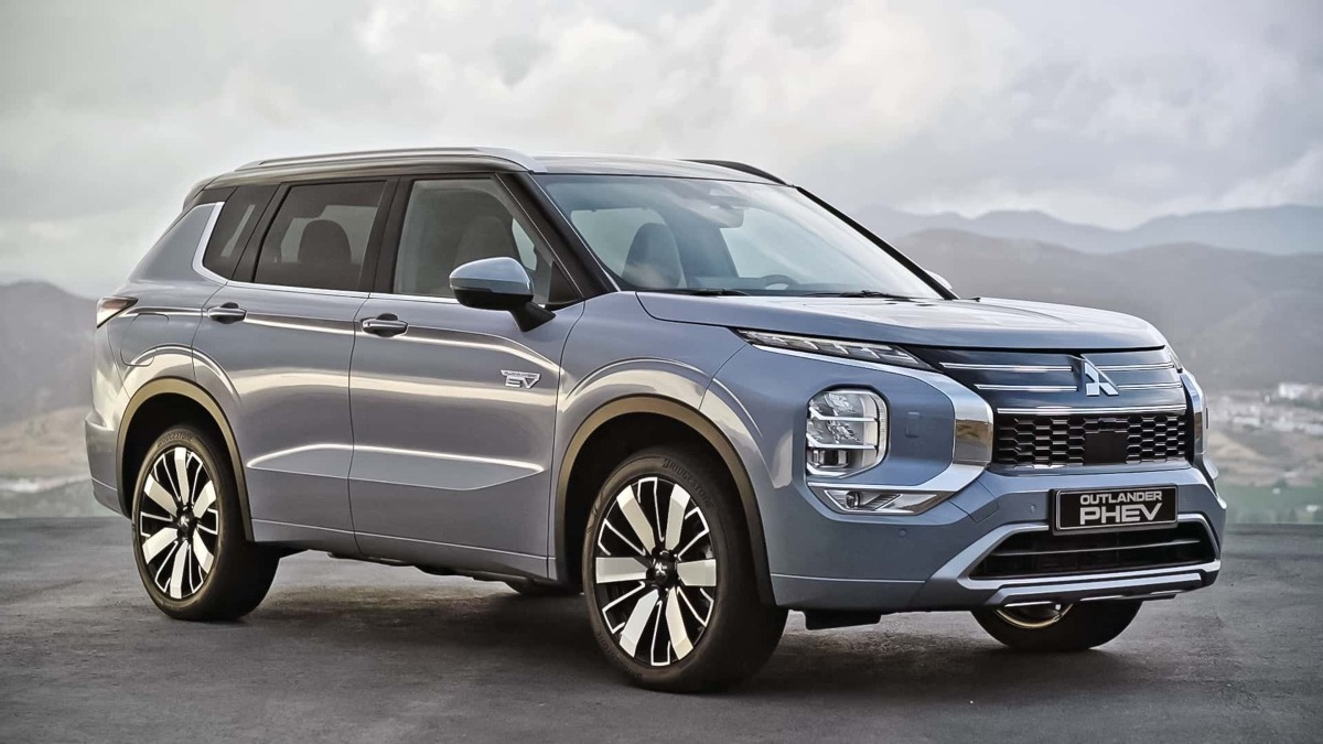 Mitsubishi Outlander PHEV 2025