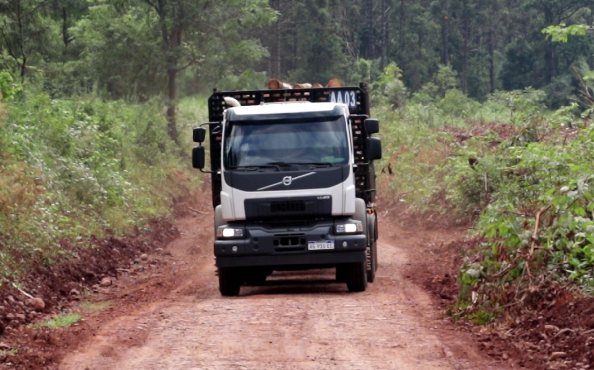 Volvo VMX MAX Misiones