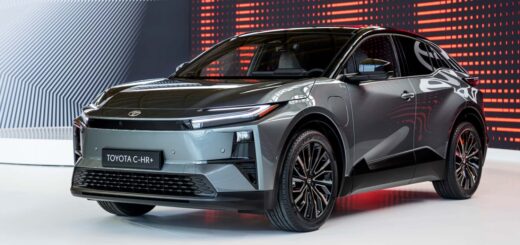 Toyota C-HR+