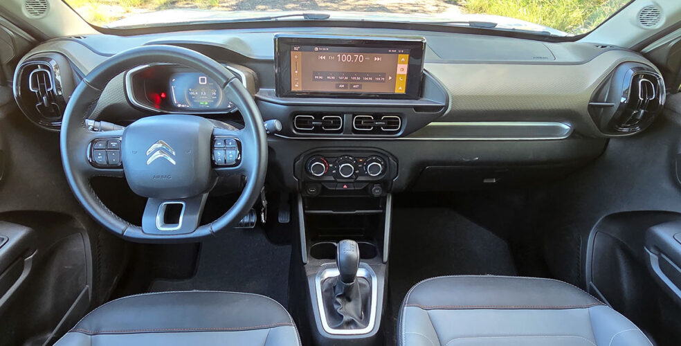 Test Drive Citroen C3 Aircross T200 Shine 7 Plazas - 16 Valvulas