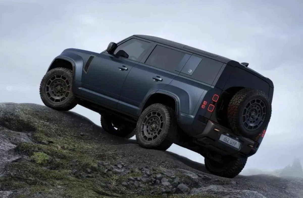 Land Rover Defender 2026