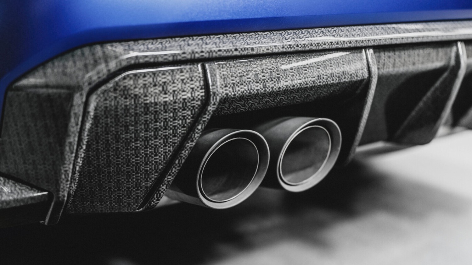 BMW reemplazo de fibra de carbono