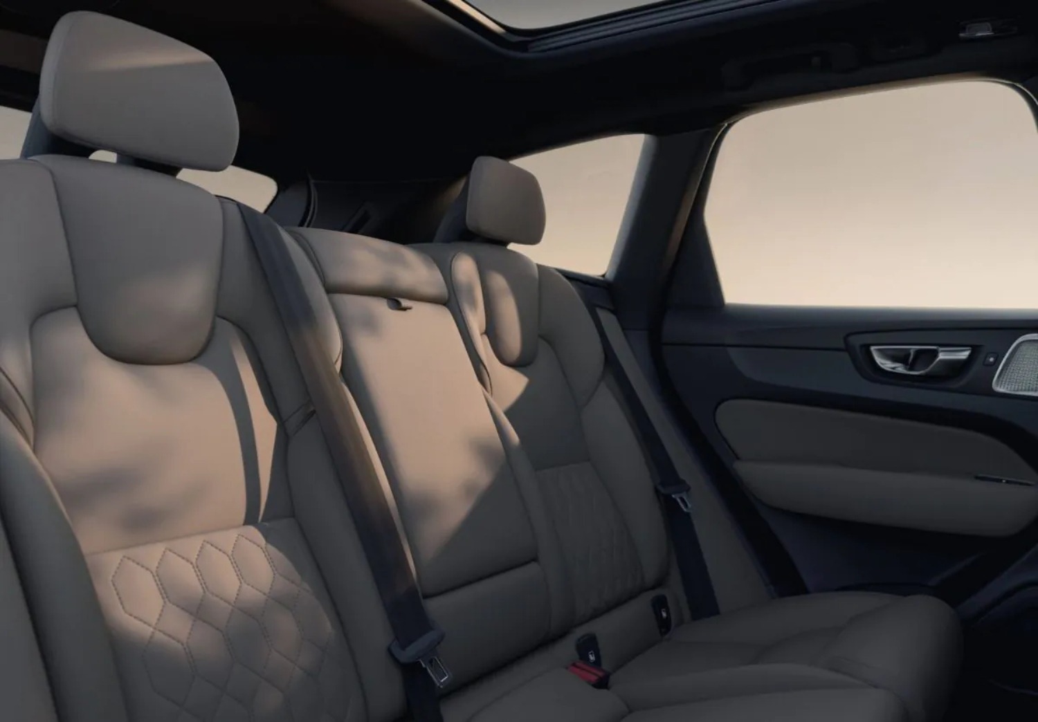 Volvo cinturón de seguridad adaptativo