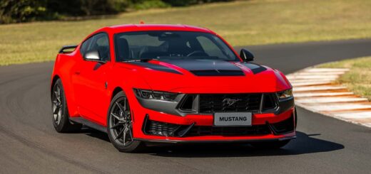Ford Mustang Dark Horse