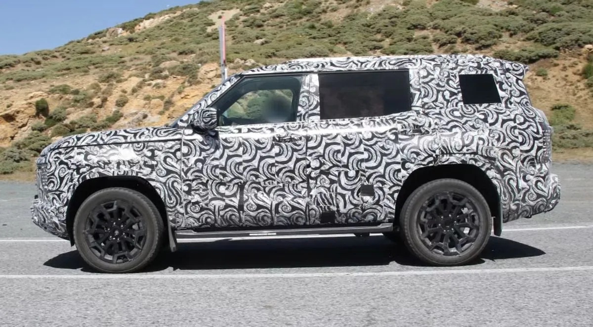 Mitsubishi Montero fotos espía