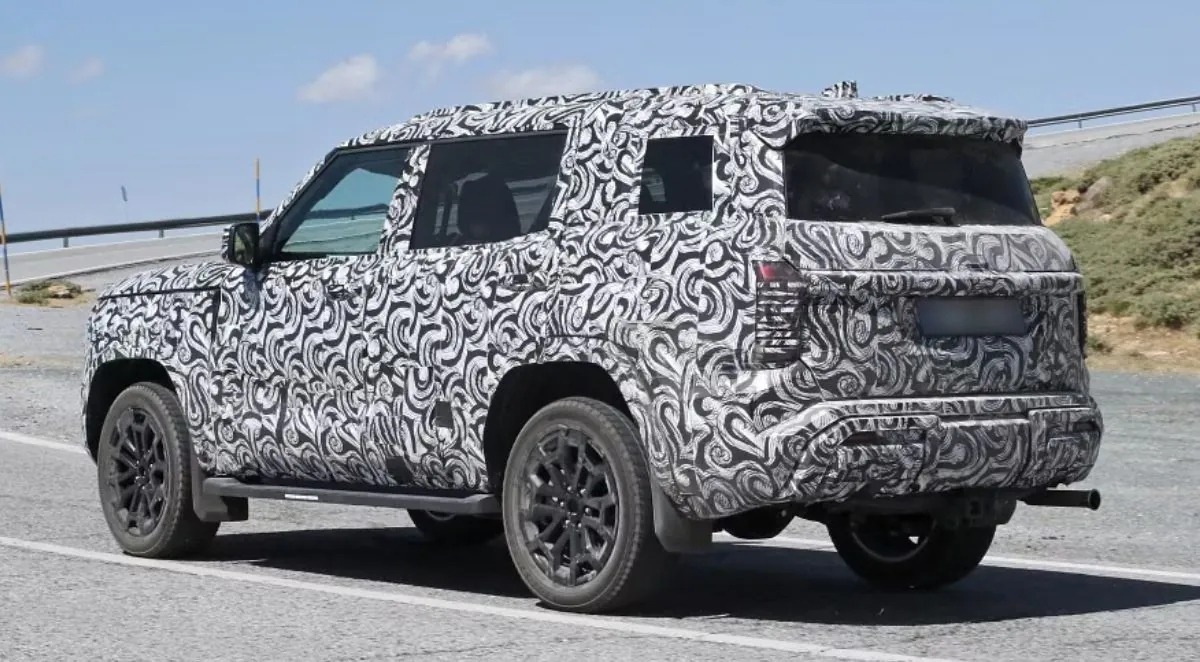 Mitsubishi Montero fotos espía