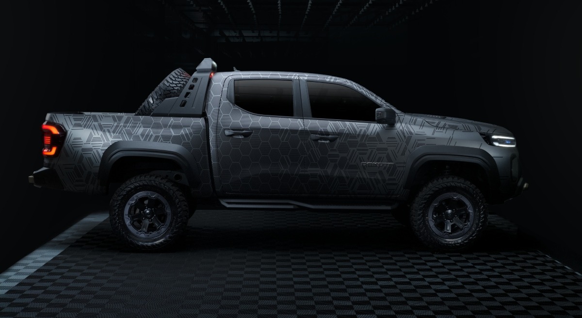 RAM Dakota Nightfall concept