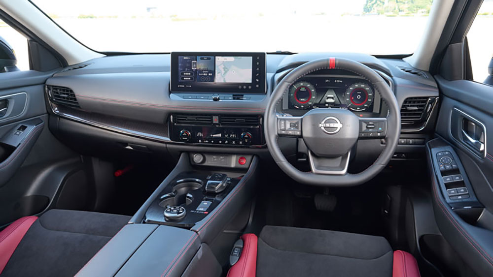 interior nissan nismo