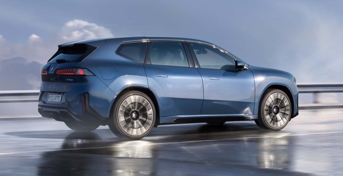 BMW iX3 2026