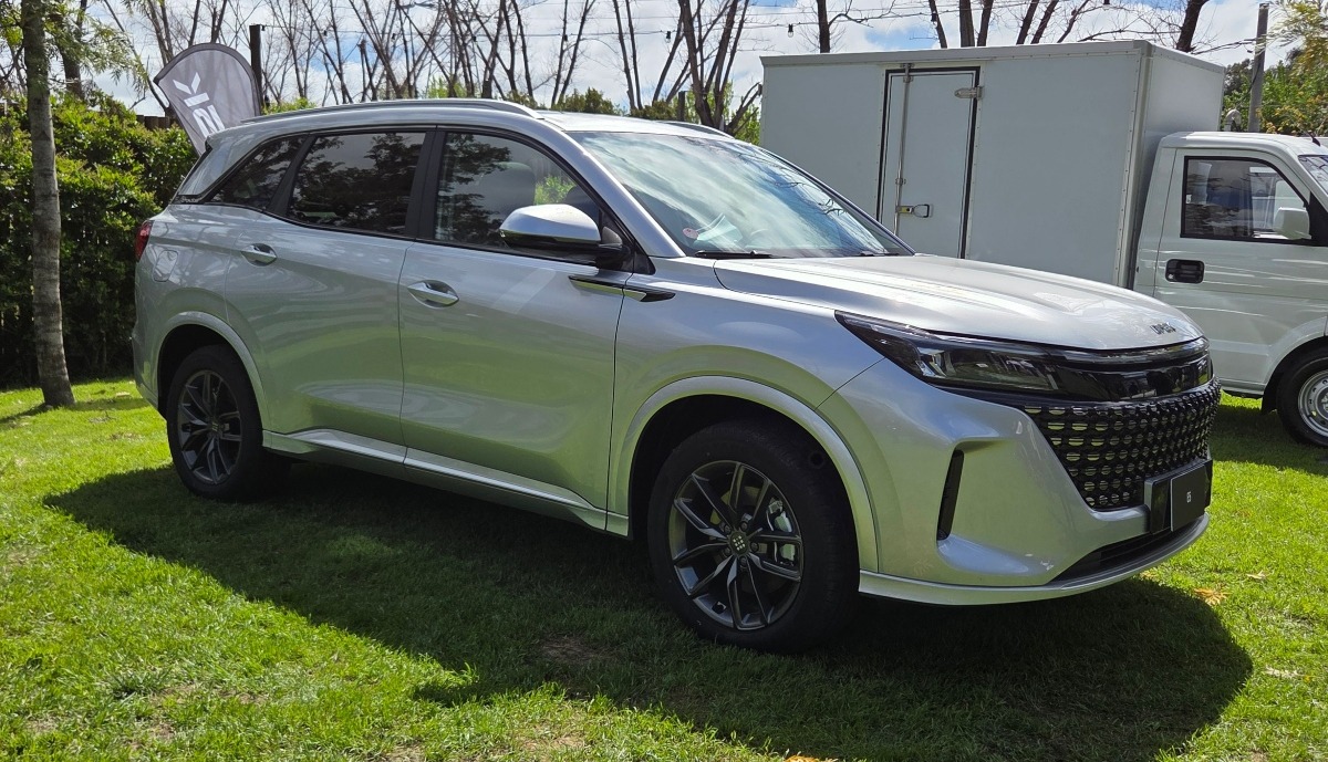 DFSK E5 PHEV